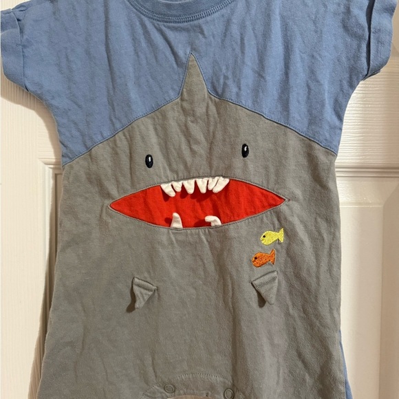Lightning Bug Shark Romper - Picture 3 of 8